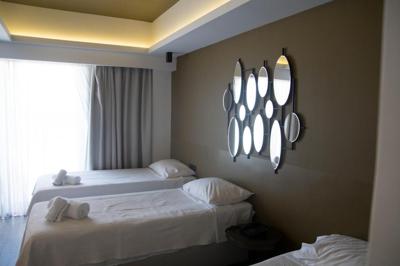 Adonis City Hotel Patras Ngoại thất bức ảnh