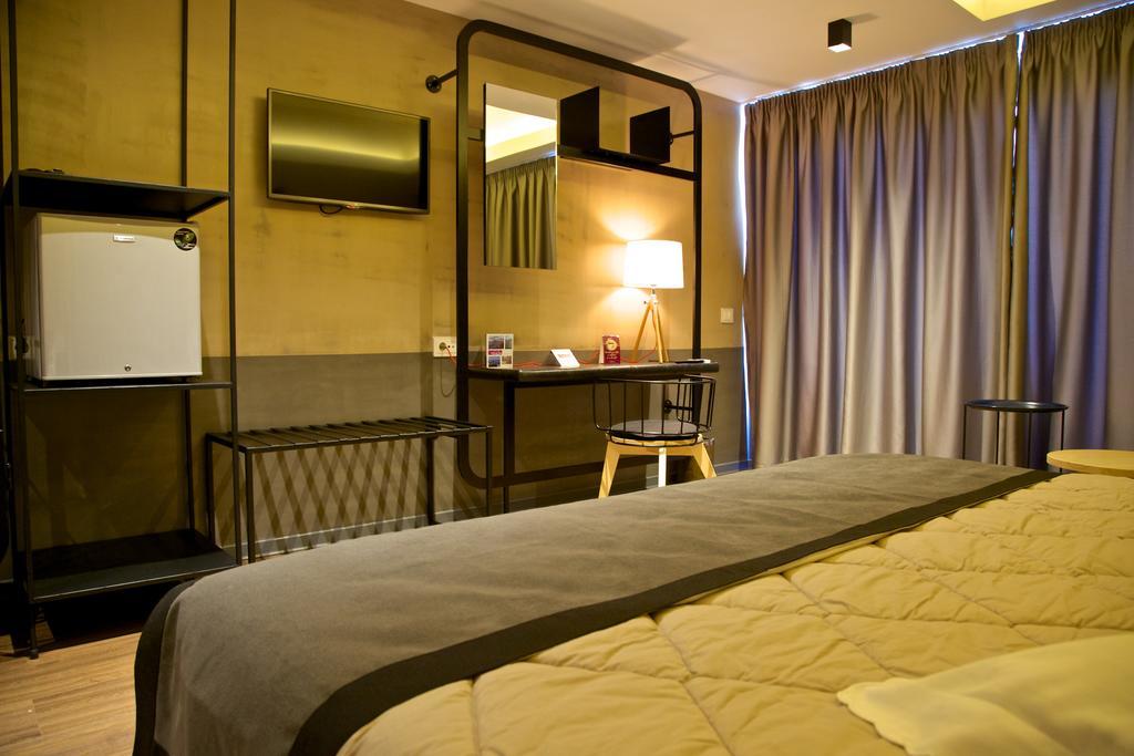 Adonis City Hotel Patras Ngoại thất bức ảnh