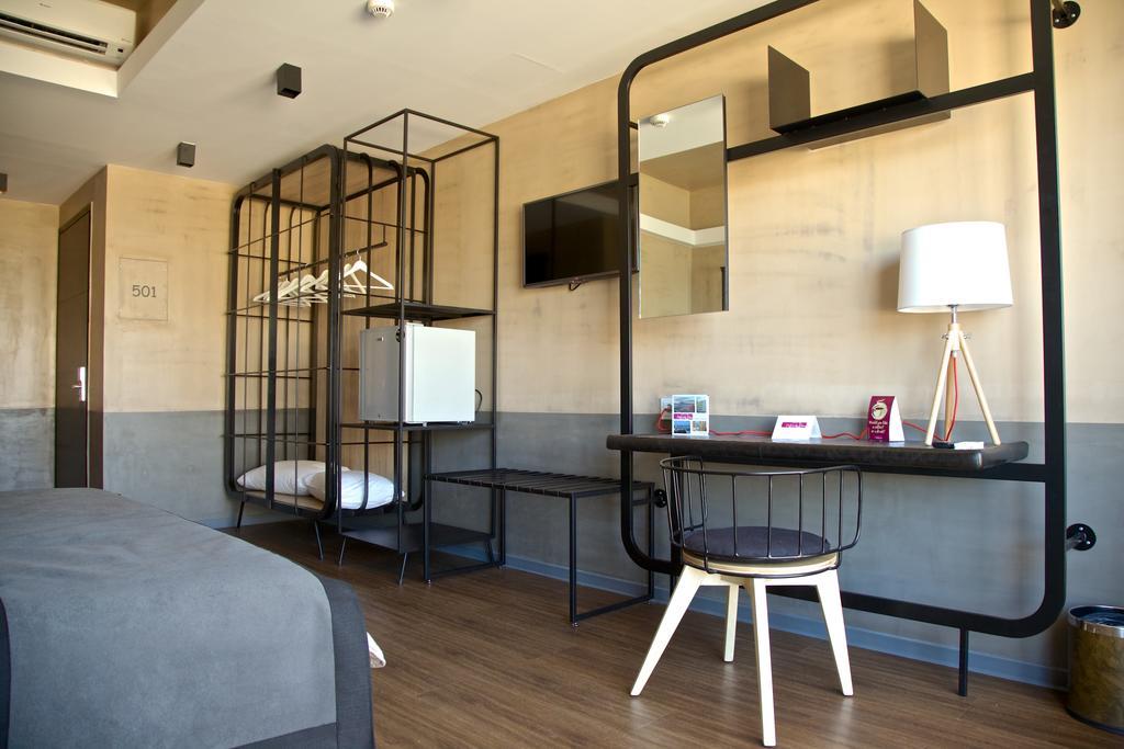 Adonis City Hotel Patras Phòng bức ảnh
