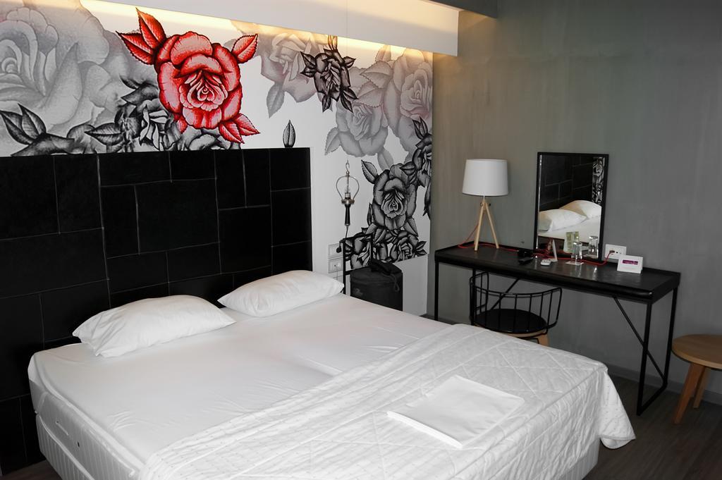 Adonis City Hotel Patras Ngoại thất bức ảnh