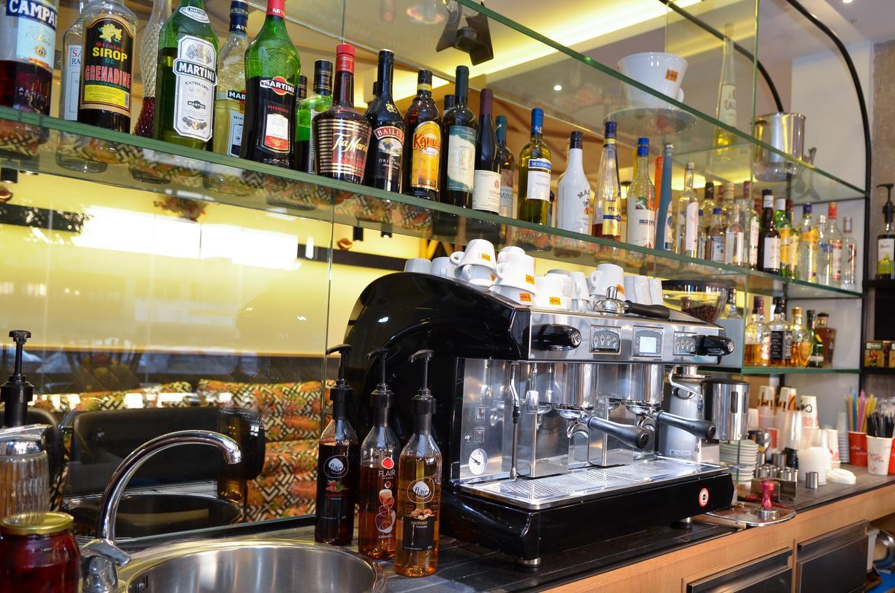 Adonis City Hotel Patras Ngoại thất bức ảnh
