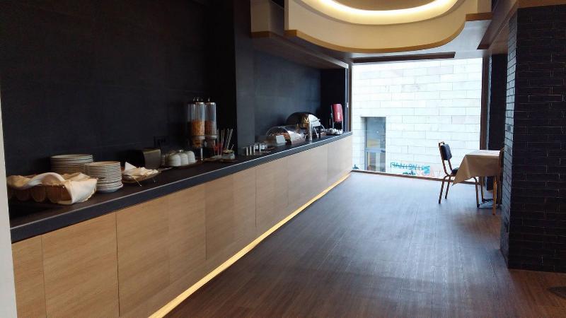Adonis City Hotel Patras Ngoại thất bức ảnh